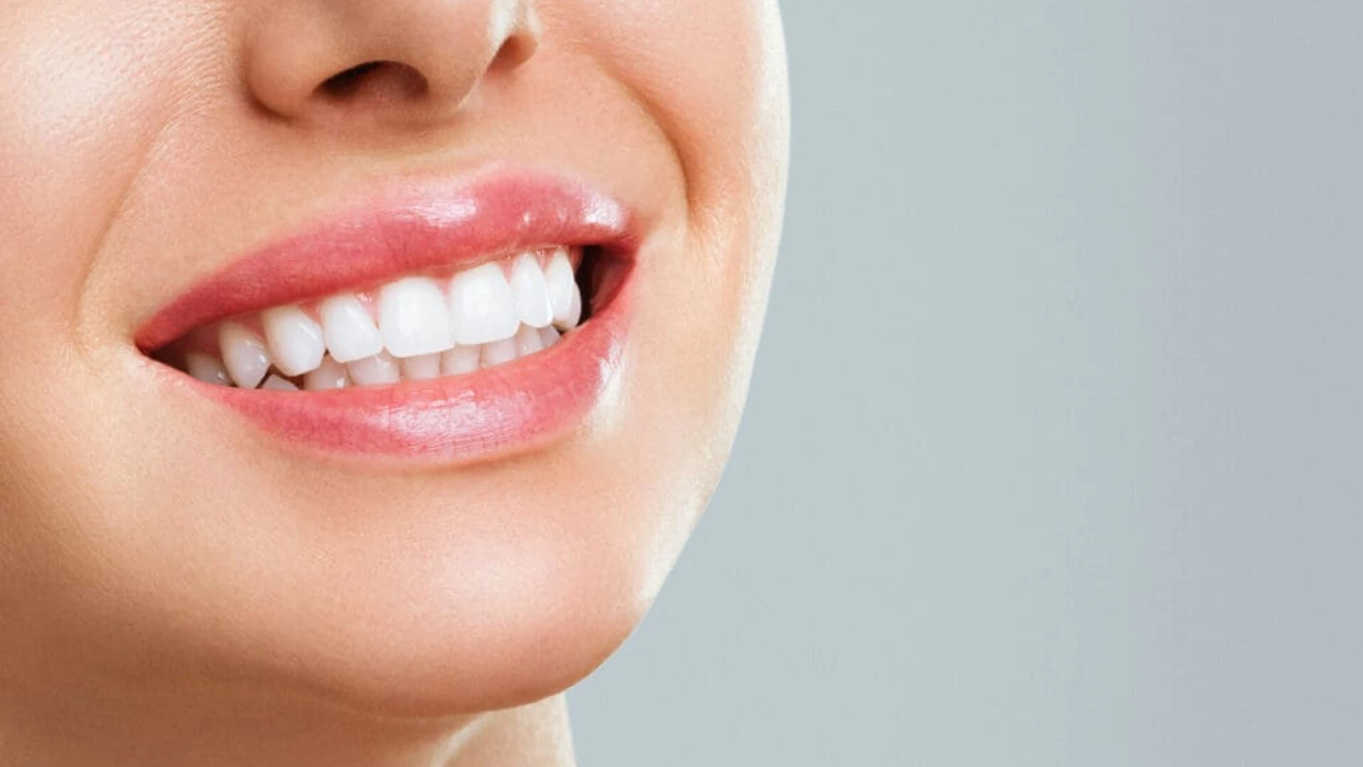 How to Fix Crooked Teeth? Braces vs. Invisalign Clear Aligners