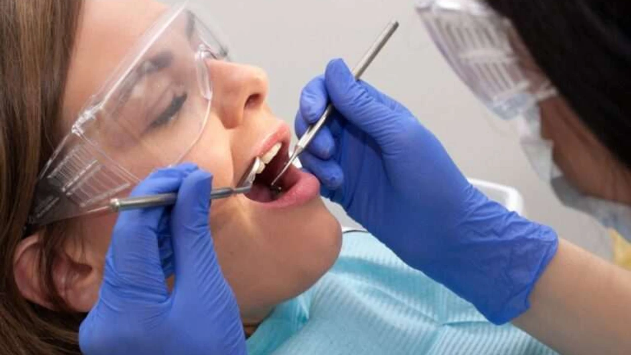 20’lik Diş Çekimi: UltraDent ile Ağrı, Ameliyat ve İyileşme