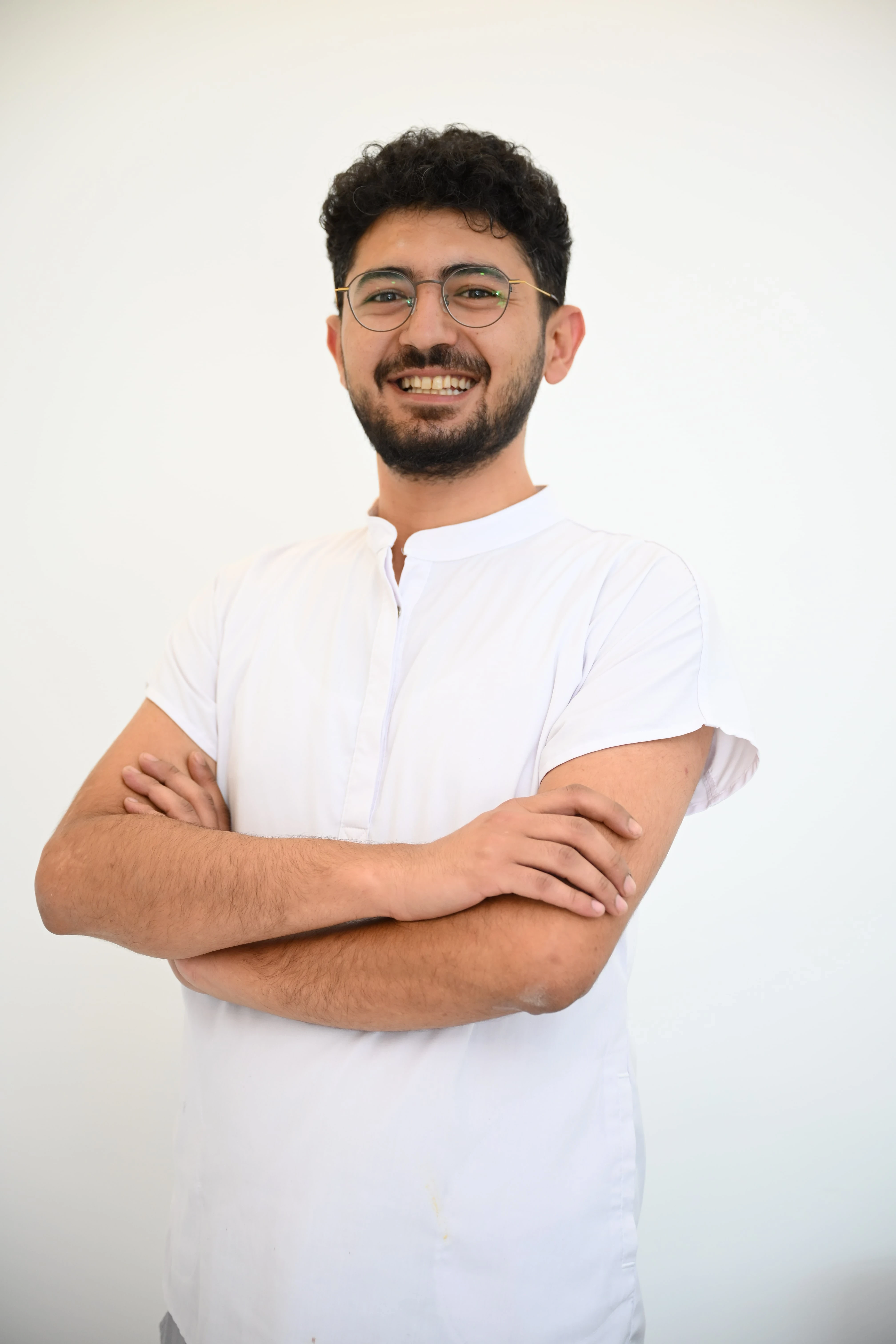 Furkan Onur YAKARER - Стоматолог